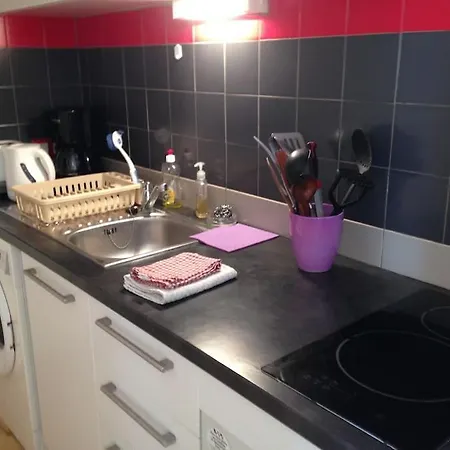 Beau F2 Rdc Entier 40M2 Calme Terrasse Jardin Parking Gratuit Sur Place Montpellier Exterior photo